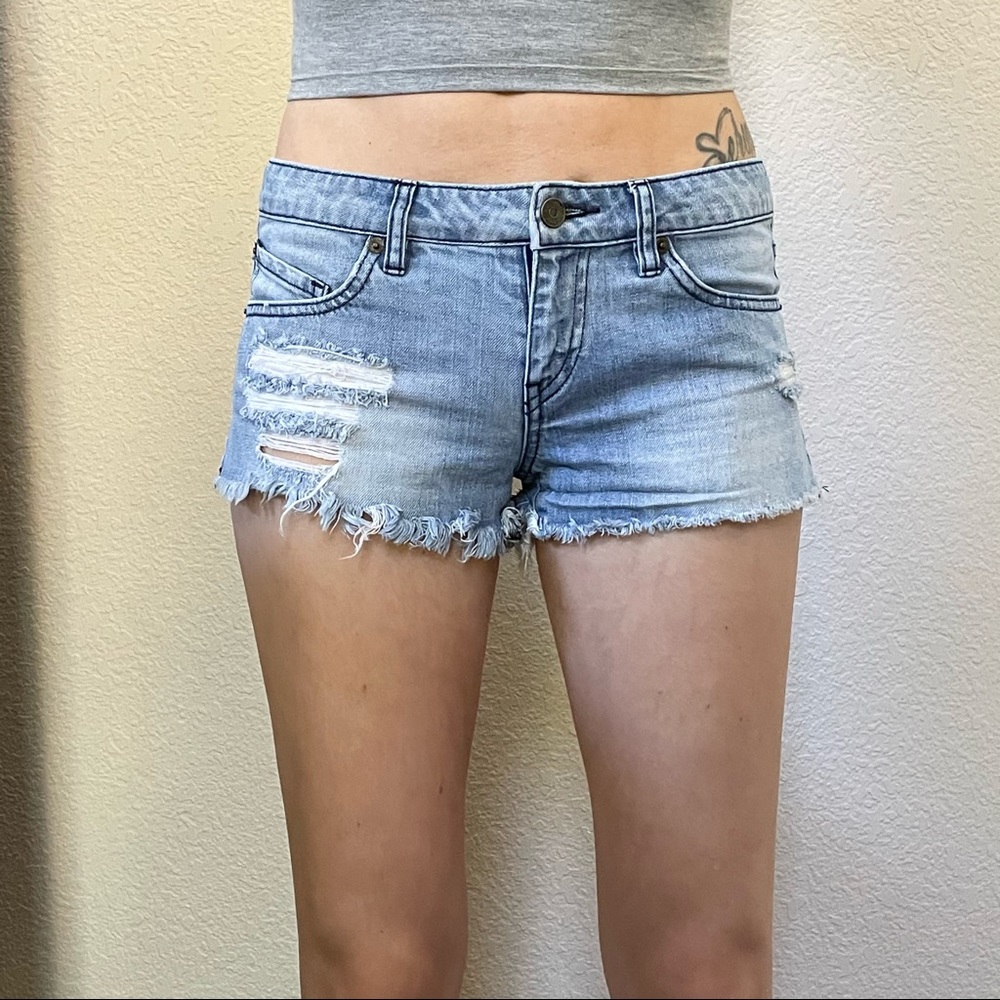 Short Volcom Denim Shorts Size 3